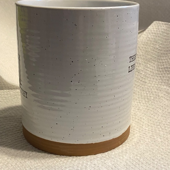 There’s no place like home xo Dorothy mug - Picture 4 of 11
